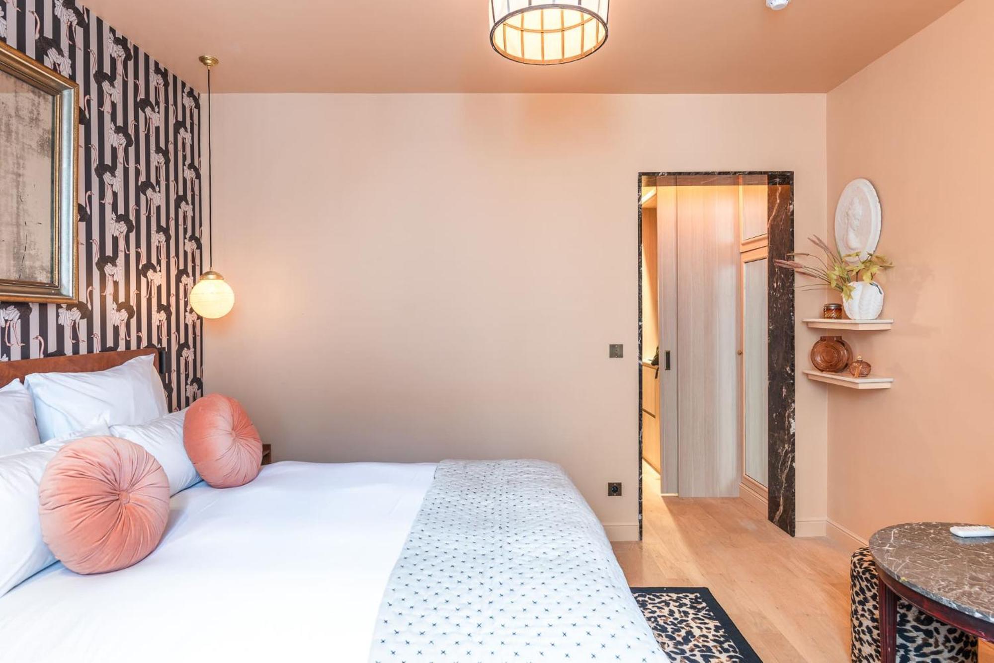 Maison La Boheme Montmartre - Studios & Apartments Paris Luaran gambar